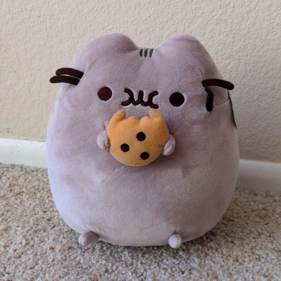 Pusheen Other - Pusheen plushie